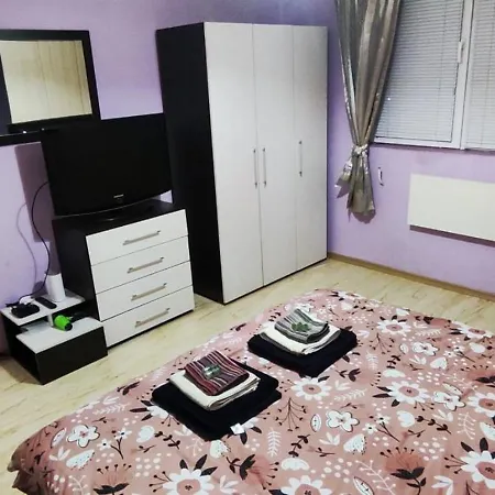 уютен двустаен с прекрасна гледка 大特尔诺沃